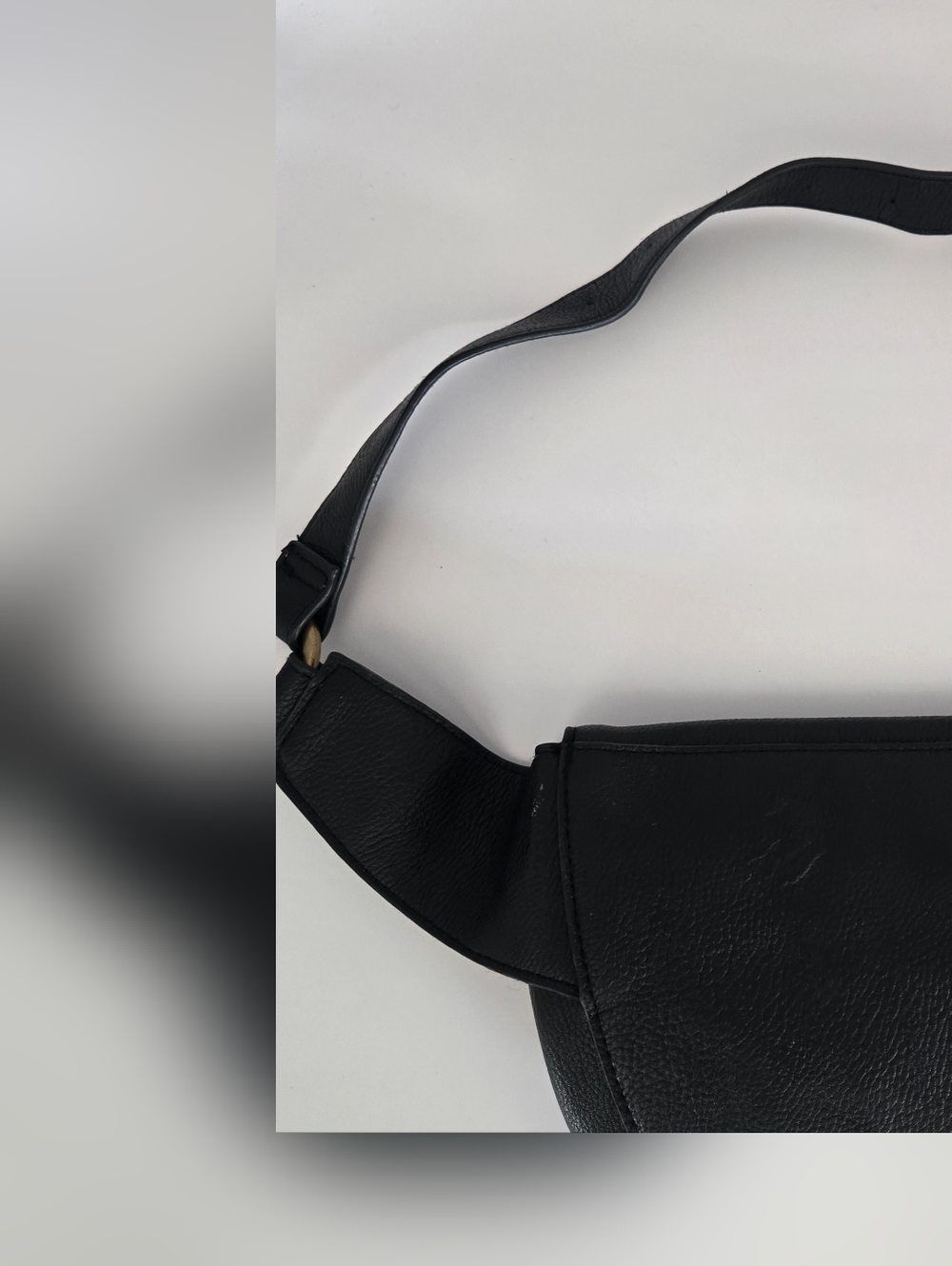 Universal Threads Black Leather Belt Bag - Sleek Hands-Free Crossbody - Picture 8 of 8